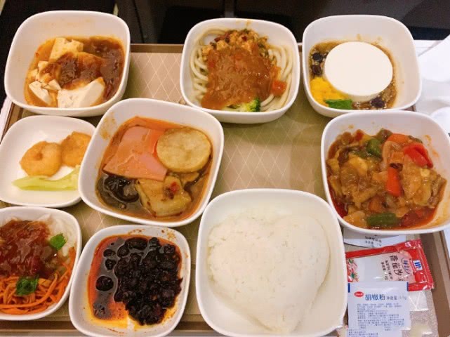 中日韩三国食物对比,中日韩三国午餐对比