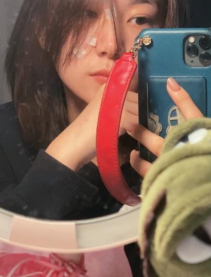 懒理关系户吐槽,孙俪妹妹晒与姐姐同款秀姐妹情,打卡故宫气质赞