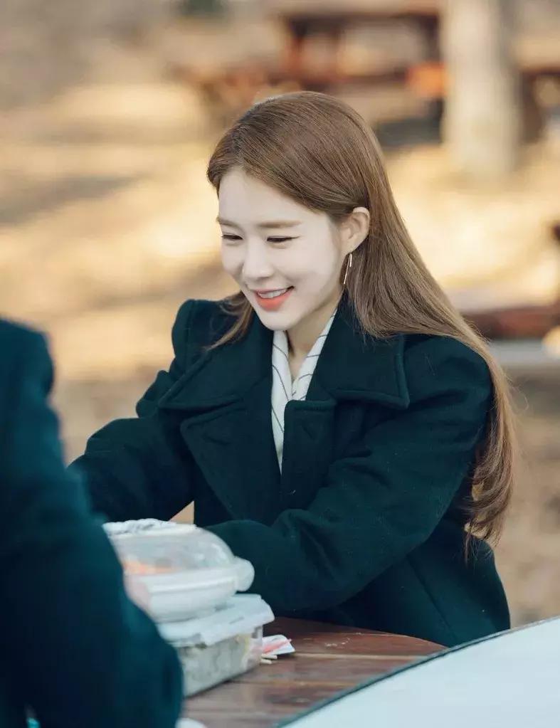 女朋友成熟风格该怎么穿,和可爱型女生约会怎么穿