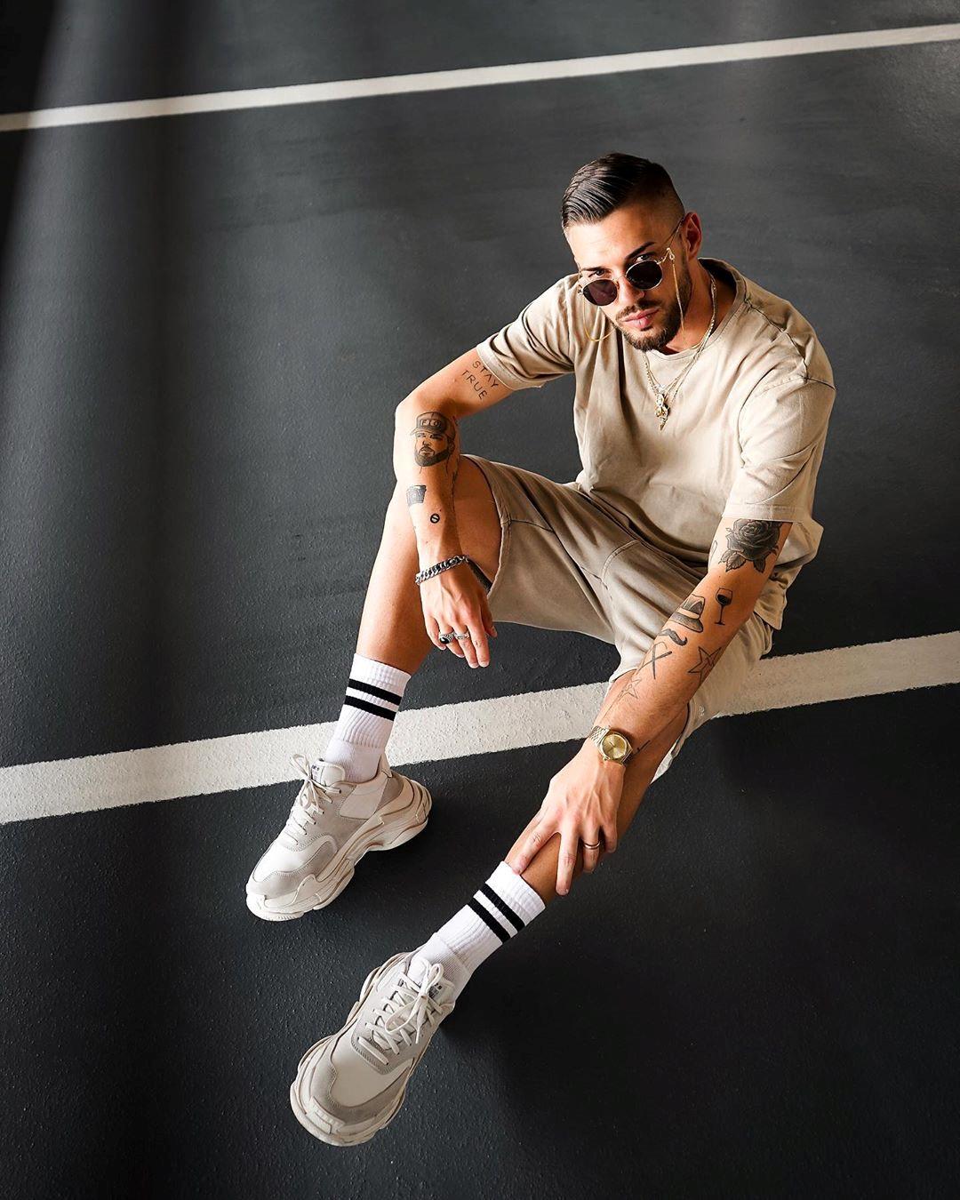 夏天高筒袜子百搭,竖纹高筒袜夏天