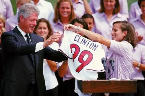 中国女足18年后重返世界杯,女足给中国足球带来一丝希望