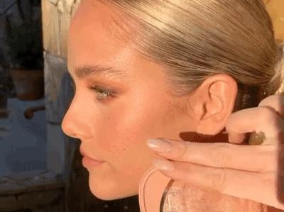 错怪李佳琦了!毛戈平为国人调制整骨高光,薄薄一层,鼻子就挺了