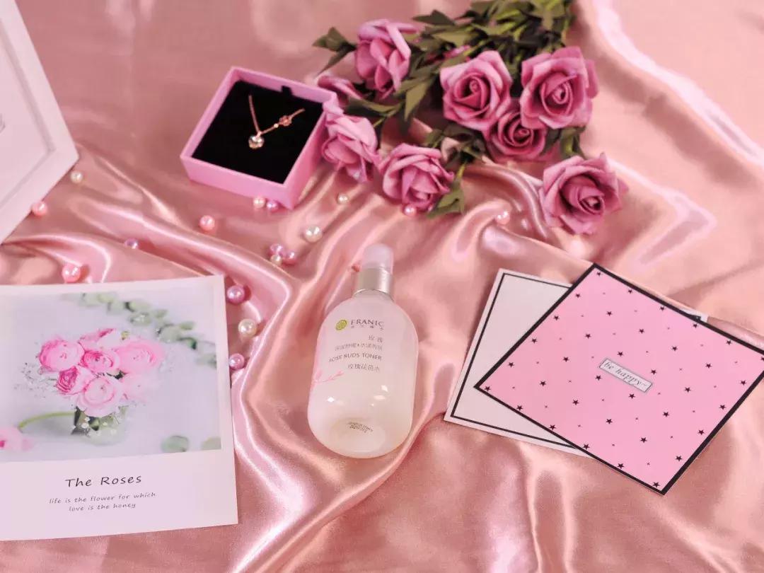 明星娄艺潇必备单品,好物推荐女明星