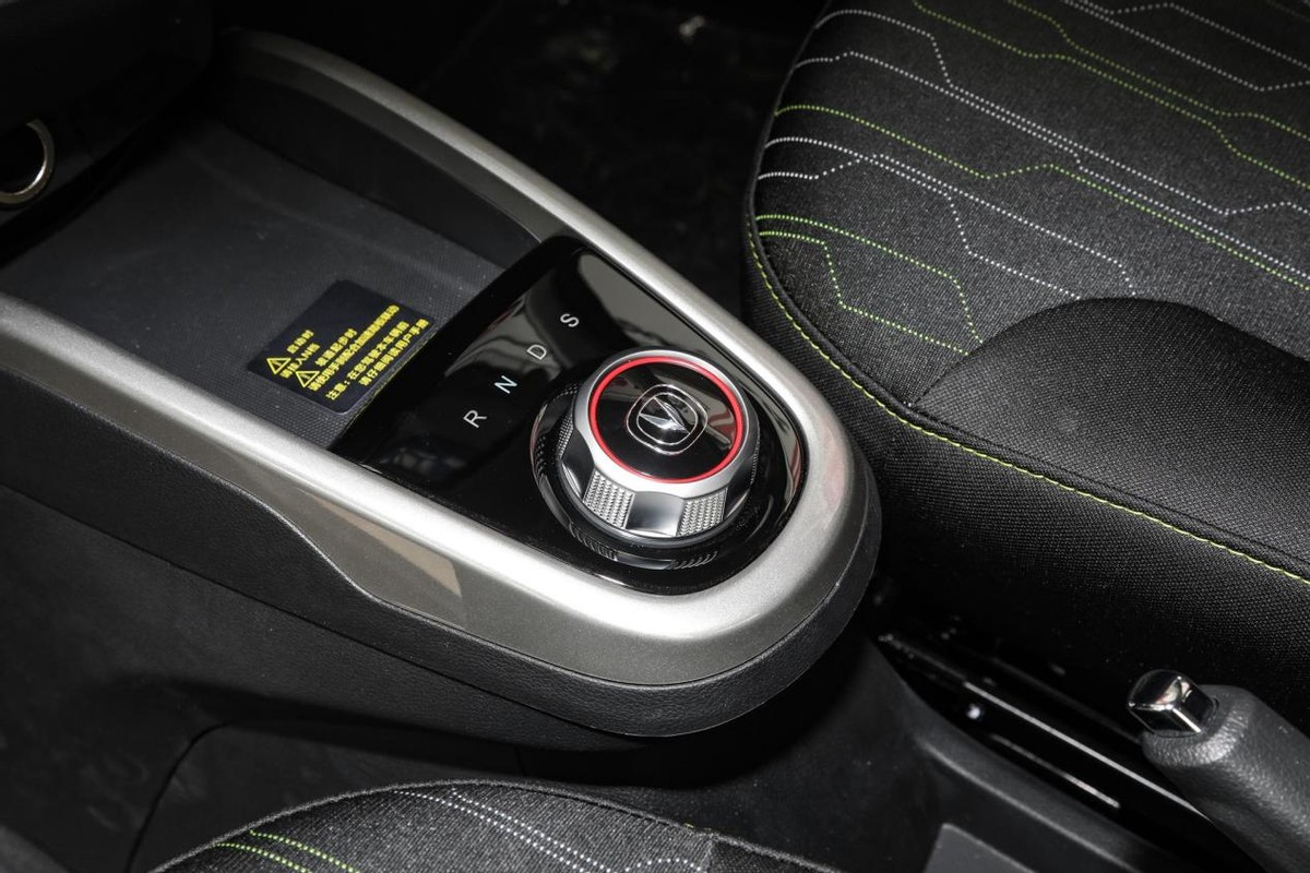 高速跑120公里可以吗,高速能跑1200公里