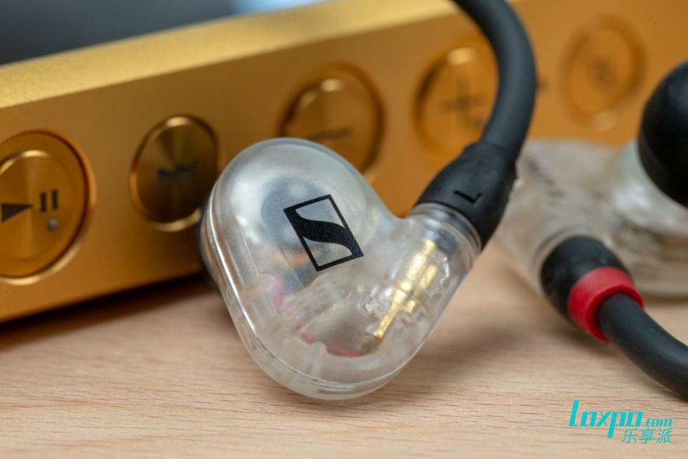 各大厂商的顶级旗舰耳机,三分钟带你了解这家店