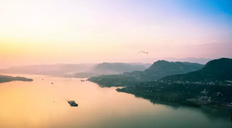 忙是解决一切精神病的良药,忙碌是治疗一切精神病的良药