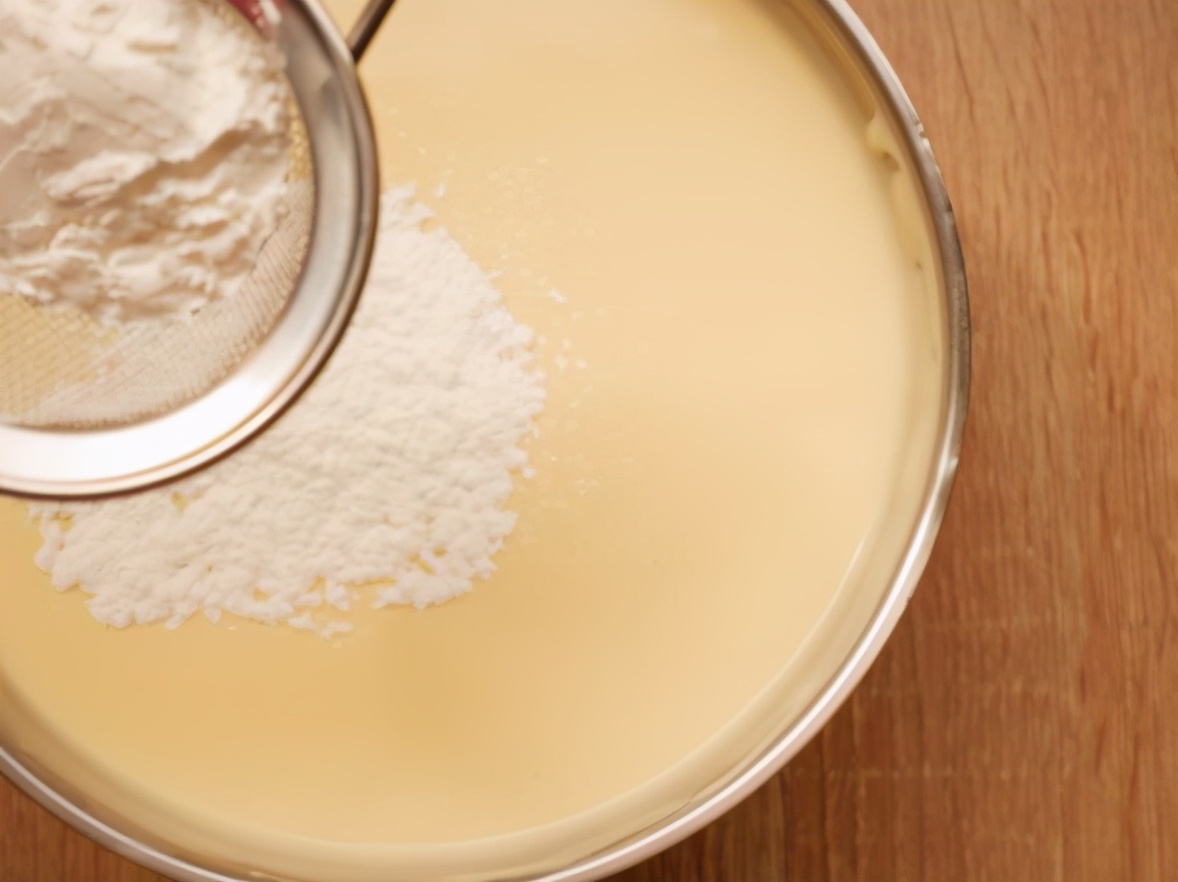 用电饭锅做蛋糕简单方法不用牛奶,电饭锅做蛋糕教程简单不用打蛋机