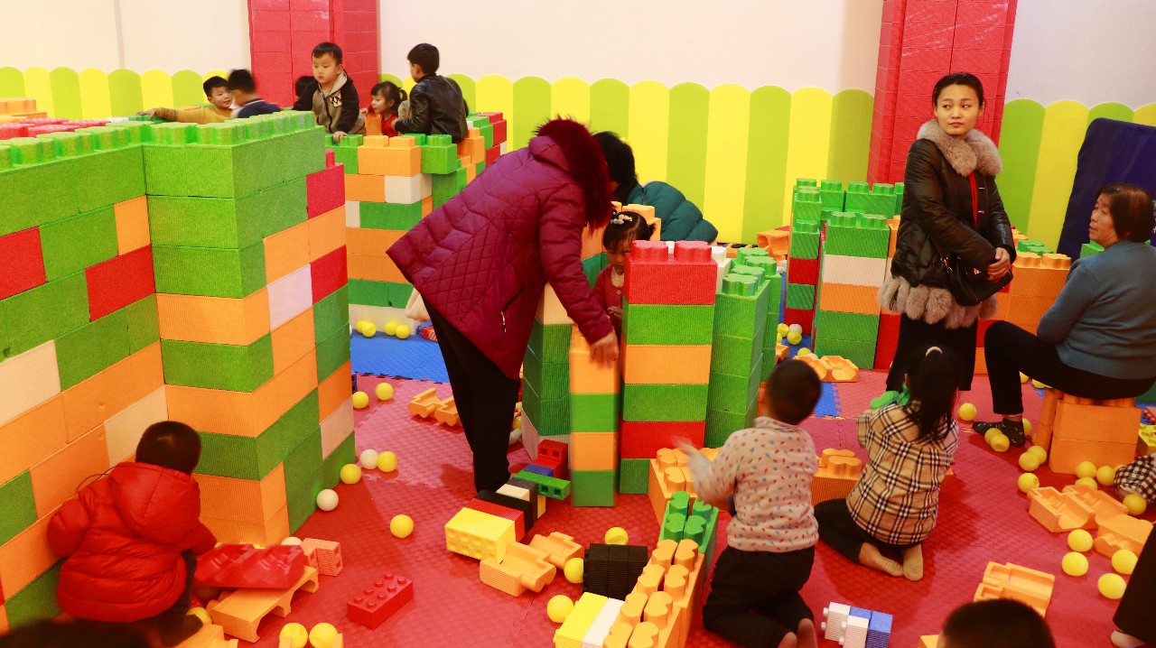 「当代购物中心」丨周年庆玩这么大？火力全开，你能hold住吗？