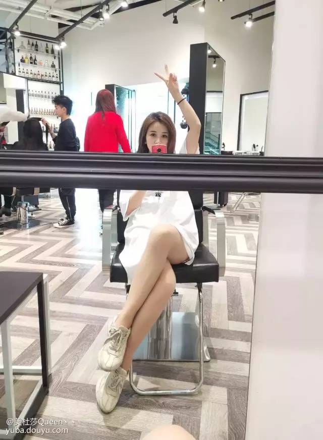 缇庡コ涓绘挱閬埌鍦熻豹濞佽儊,缇庡コ涓绘挱闄峰叆涓戦椈椋庢尝