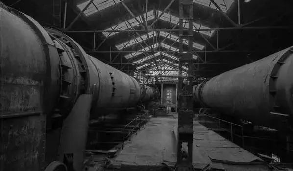 启新1889老而不衰,旧物的工业风时尚正流行