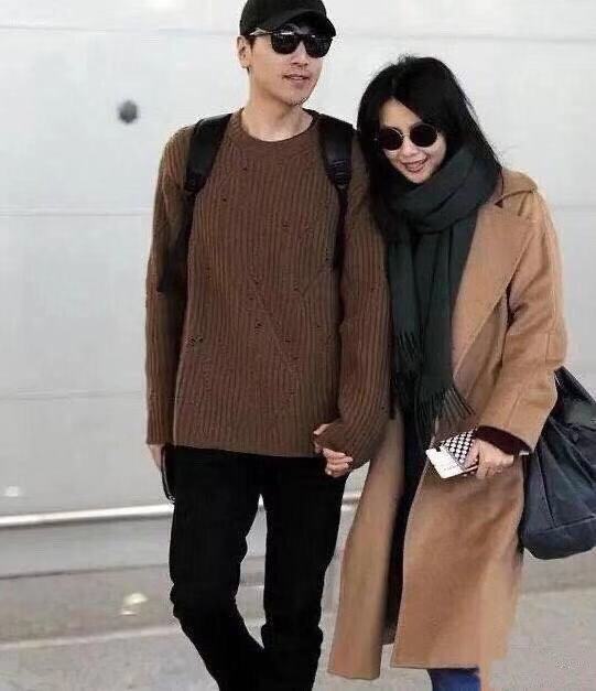 赵又廷与高圆圆现身,赵又廷高圆圆牵手逛街撒狗粮