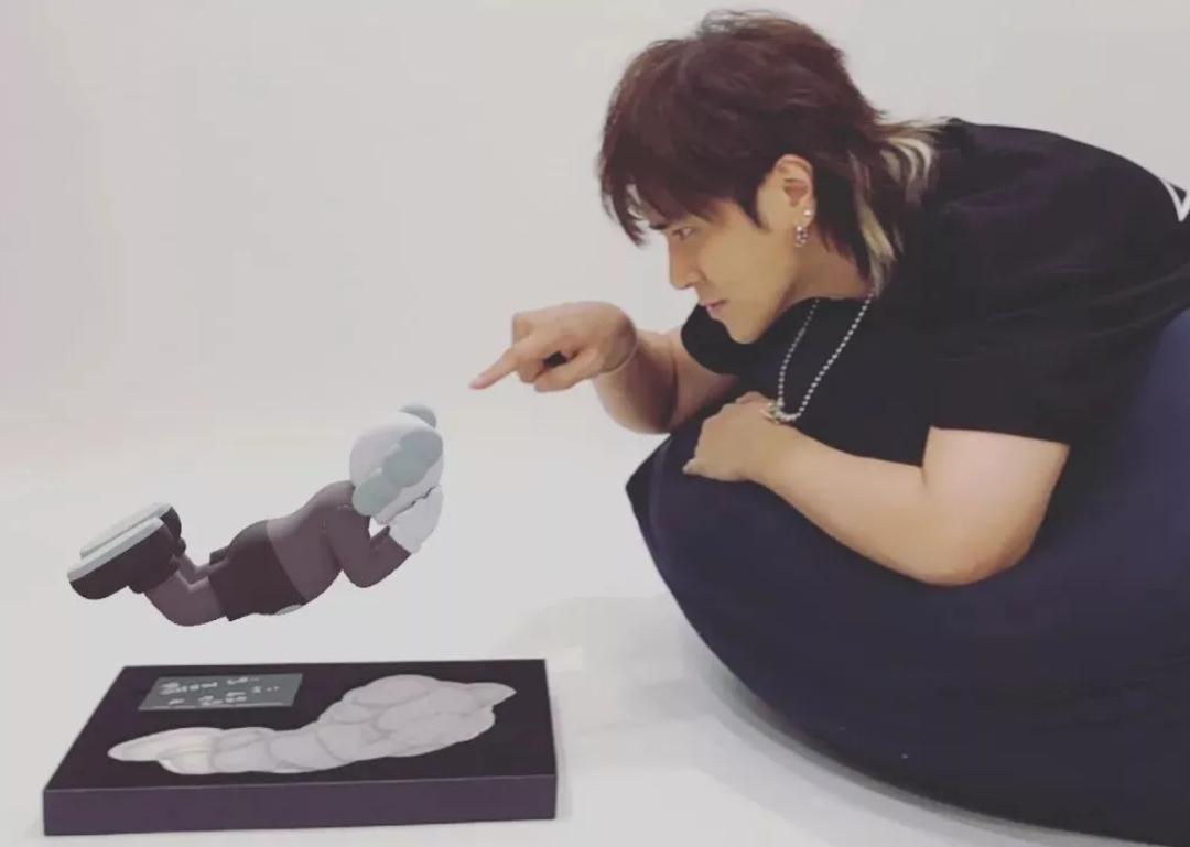 万物皆可“炒”,1万美金的天价“滤镜”,究竟长啥样?