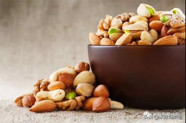 小朋友的蛀牙是怎么形成的,10岁小孩有7颗蛀牙