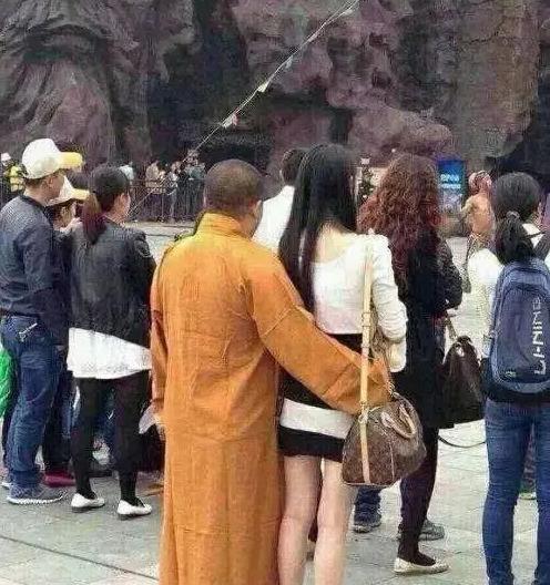 这一定是个好姑娘,新郎你有福了,羡慕啊羡慕