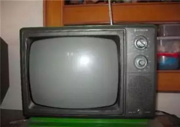 回忆杀！好想再通关一次“魂斗罗”，吃一次大大泡泡糖……