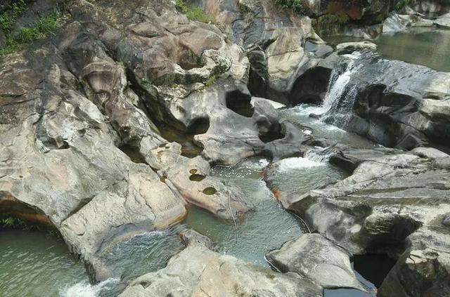 我的家乡饶平石壁山风景区作文,我的家乡饶平县汫洲镇