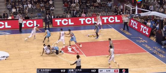 广东新疆加时孟铎绝杀全场回放,cba广东孟铎绝杀