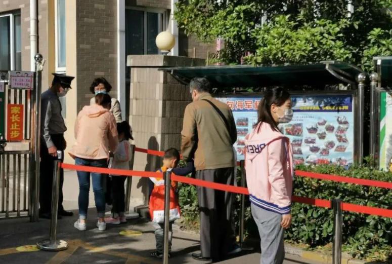 孕妇被噪音吵得肚子疼,孕妇被噪音吵到怎么样调节