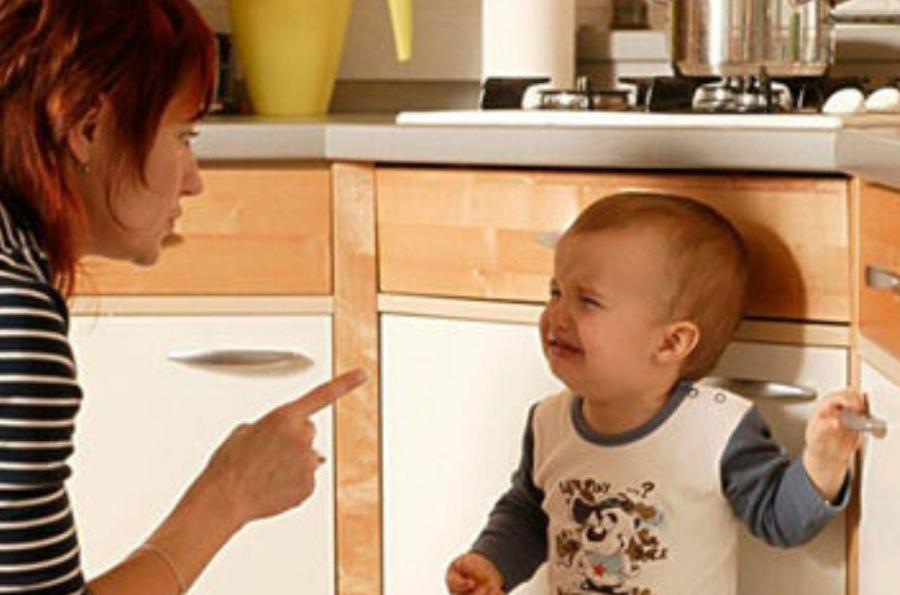 宝宝误食了凝固的502胶,1岁宝宝误食502胶水怎么办视频