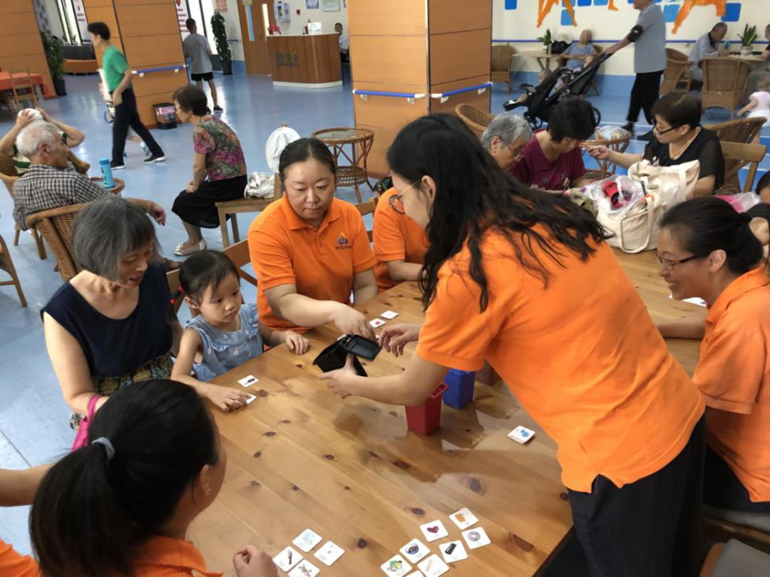 身边的人个个都优秀,身边的中大奖的人