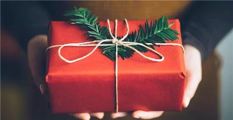 圣诞节限定的大牌香水,华伦天奴圣诞限定礼盒香水小样