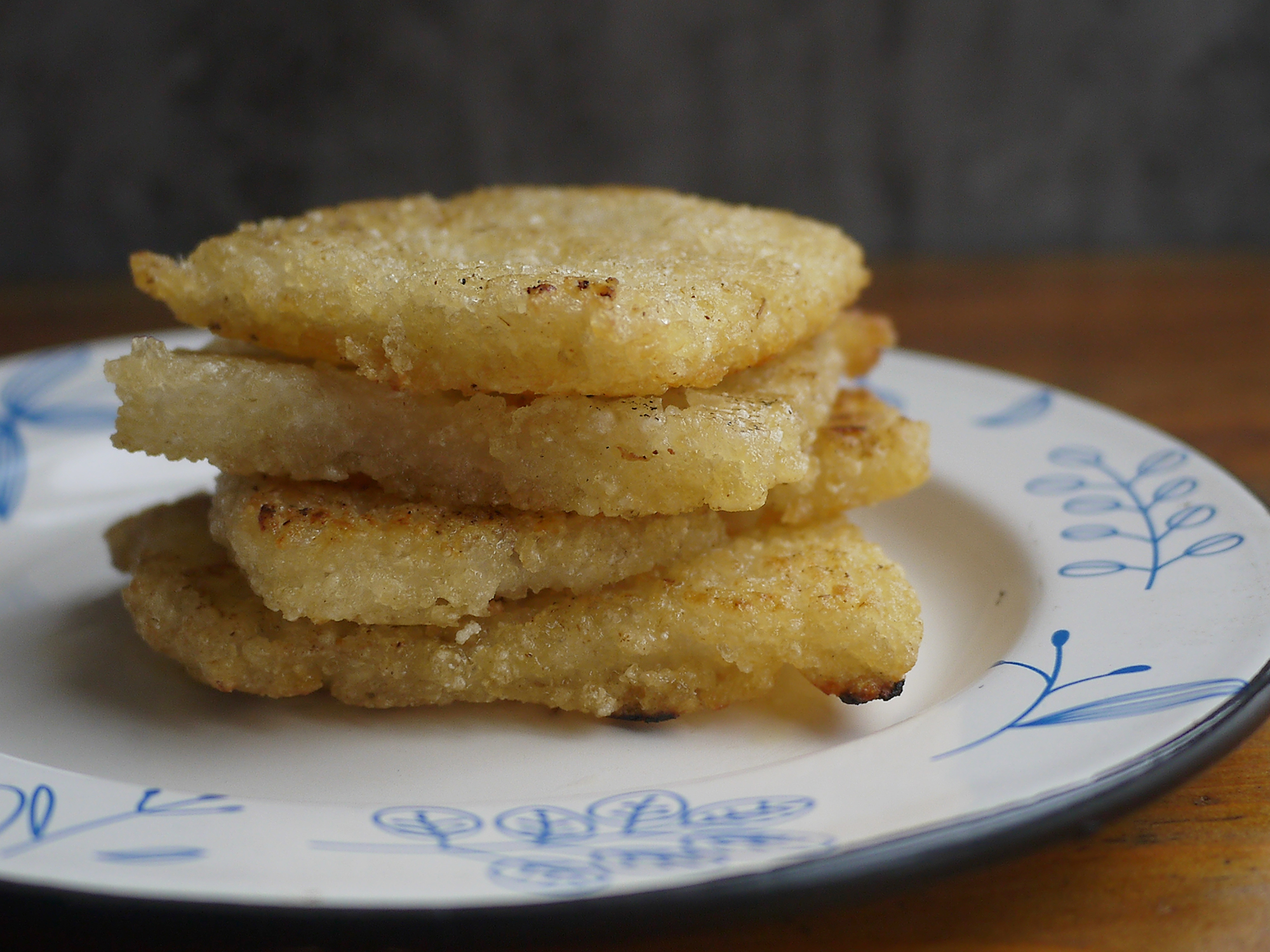 吃剩的米饭怎么做零食,剩大米饭自制零食