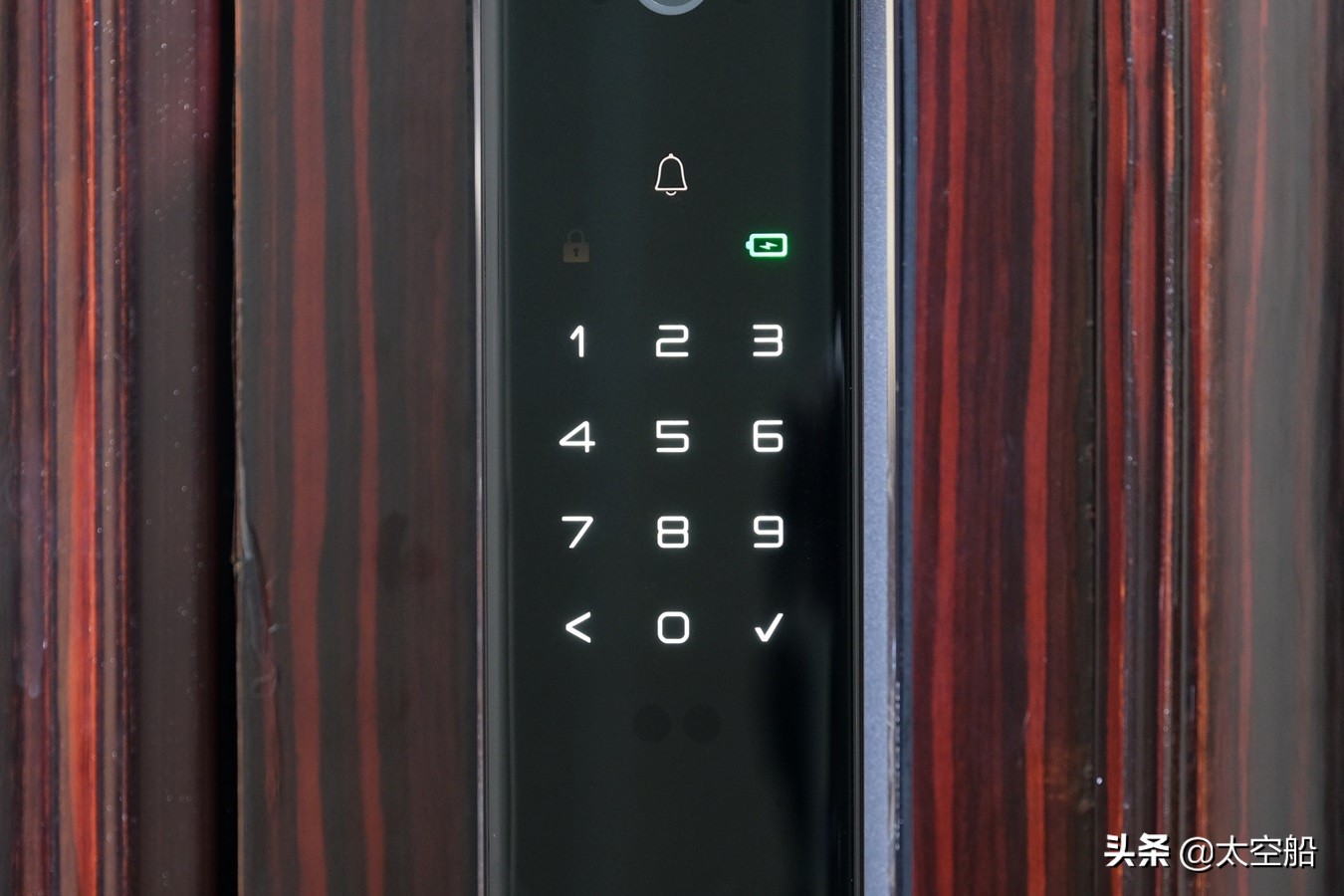 德施曼月光宝盒q8fpro智能锁,德施曼人脸监控