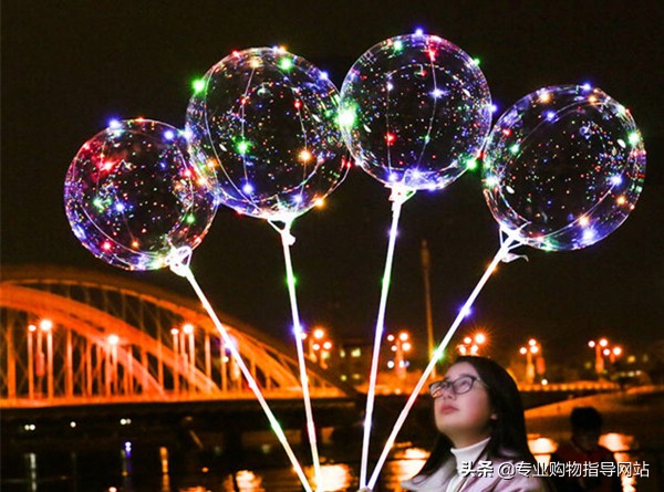 宝宝爱哭闹要买什么玩具,宝宝每个月必买玩具