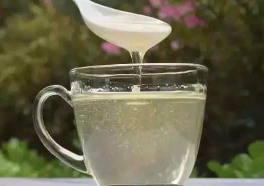 蜂蜜加什么洗脸又白又嫩效果好呢,蜂蜜洗脸美白的正确方法