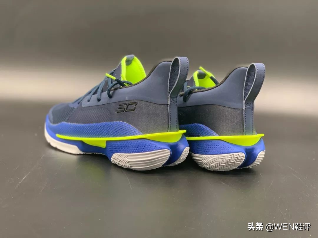 库里和ua合作的第一双鞋,ua库里篮球鞋