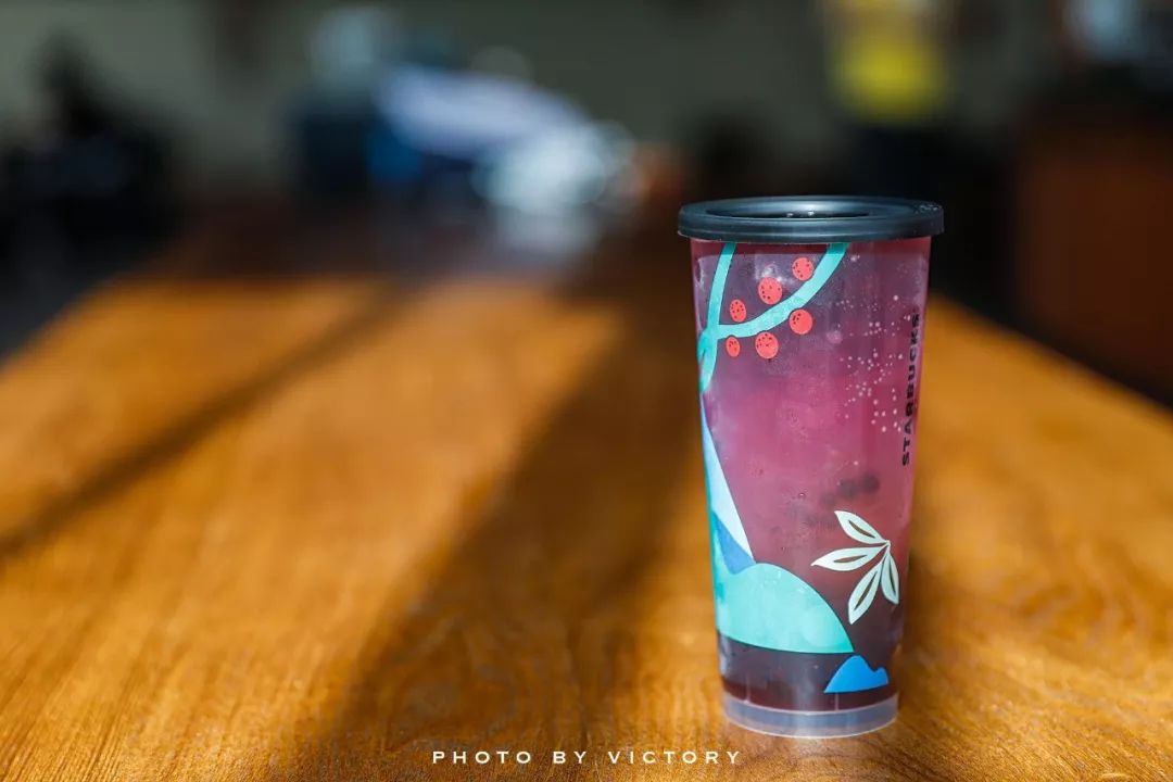 星巴克玩味冰调混合一起,星巴克玩味冰调系列视频