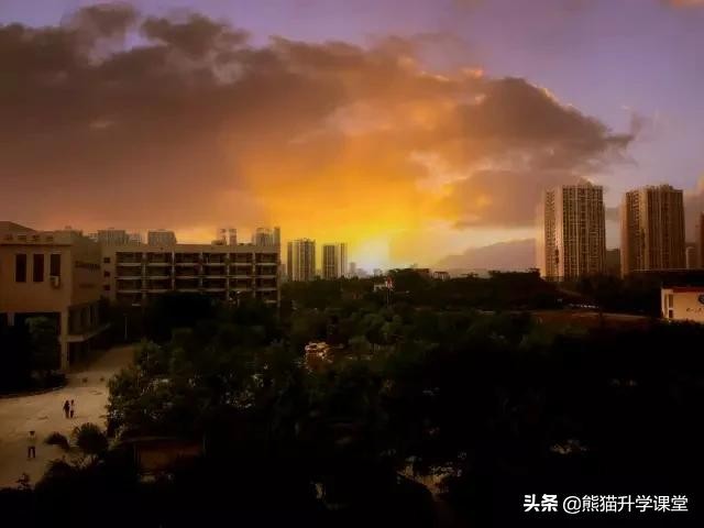 重庆大学城第一中学,重庆大学城第三中学校