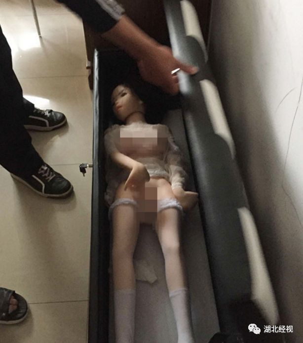 “5年级女儿在学校被男同学袭胸,老公却让忍一忍算了!”气哭…