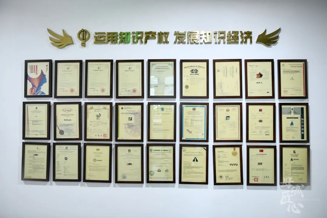 任萍重庆健身,任萍主持现场