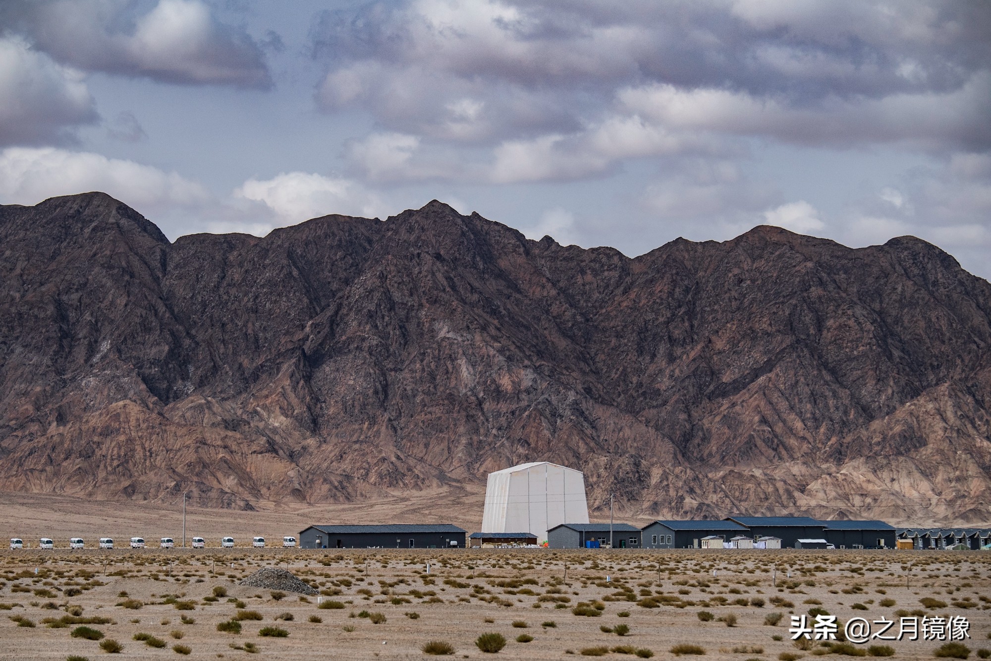 大柴达木湖和大柴旦翡翠湖,大柴旦翡翠湖在柴达木盆地
