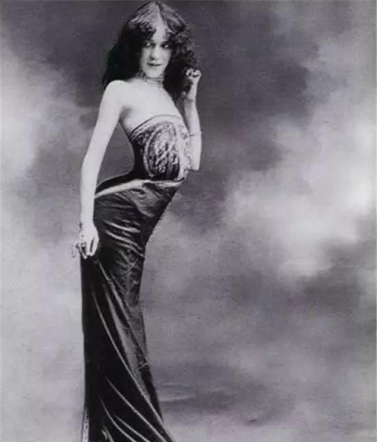 英国15-20世纪大变化女性服装,中世纪绝美服装