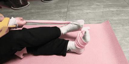 国家队康复师崴脚康复动作,国家队队医治疗崴脚