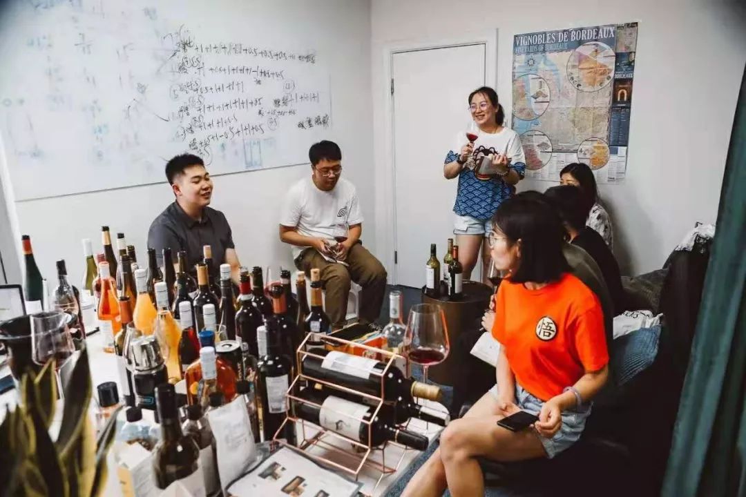 醉鹅娘是最大的红酒电商,醉鹅娘卖的红酒排名