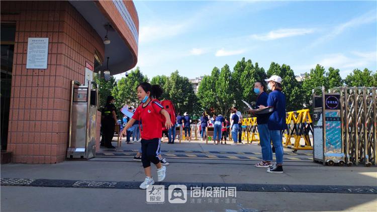 幼儿园开学啦中班视频,德州禹城幼儿园开学