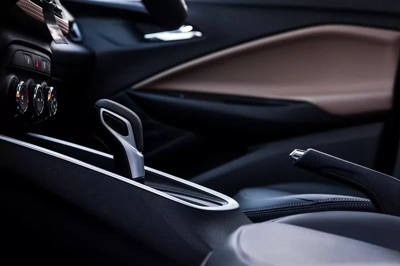 雪佛兰科沃兹试驾抖不抖,雪佛兰科沃兹手动挡试驾视频