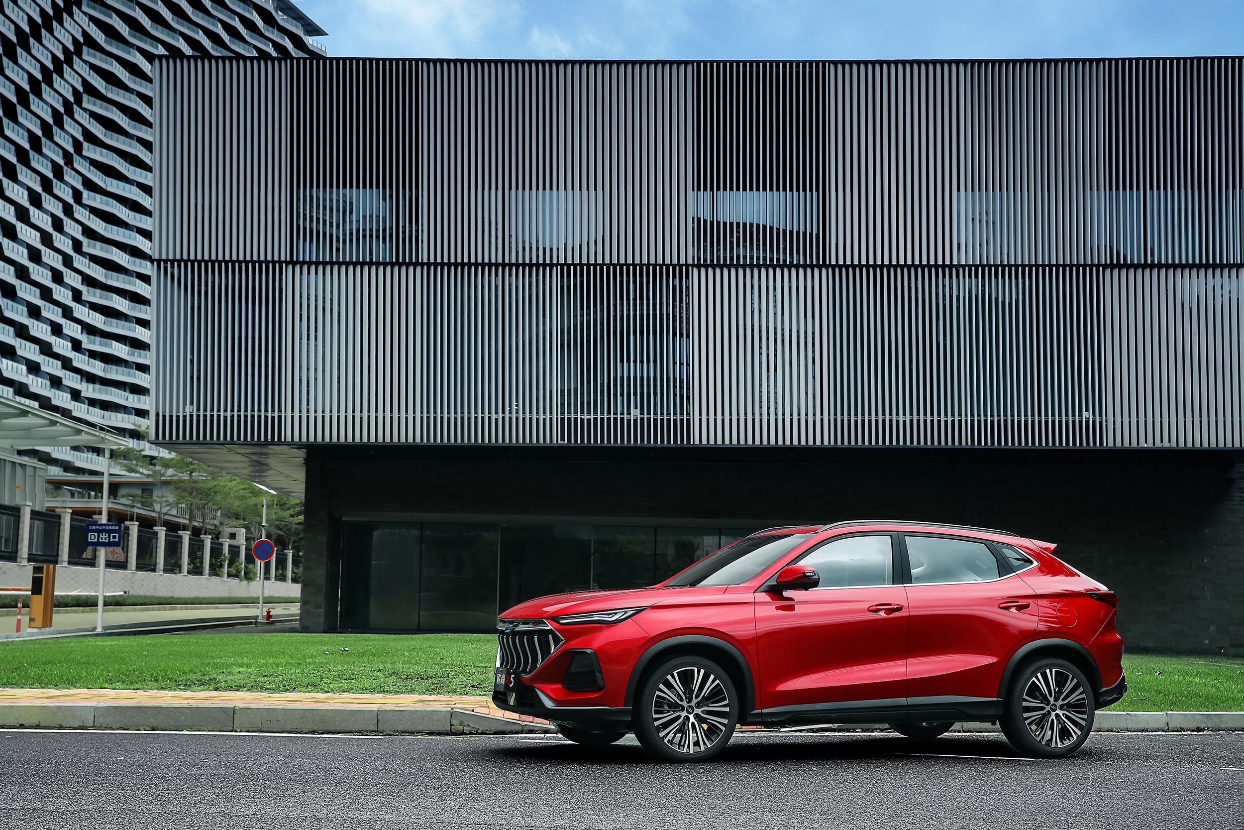 5万到8万耐用省油空间大的suv,预算10万元这几款车型值得一看