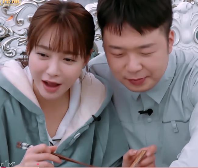 沈梦辰被问海涛在家的事 (沈梦辰带海涛回家睡的房间)