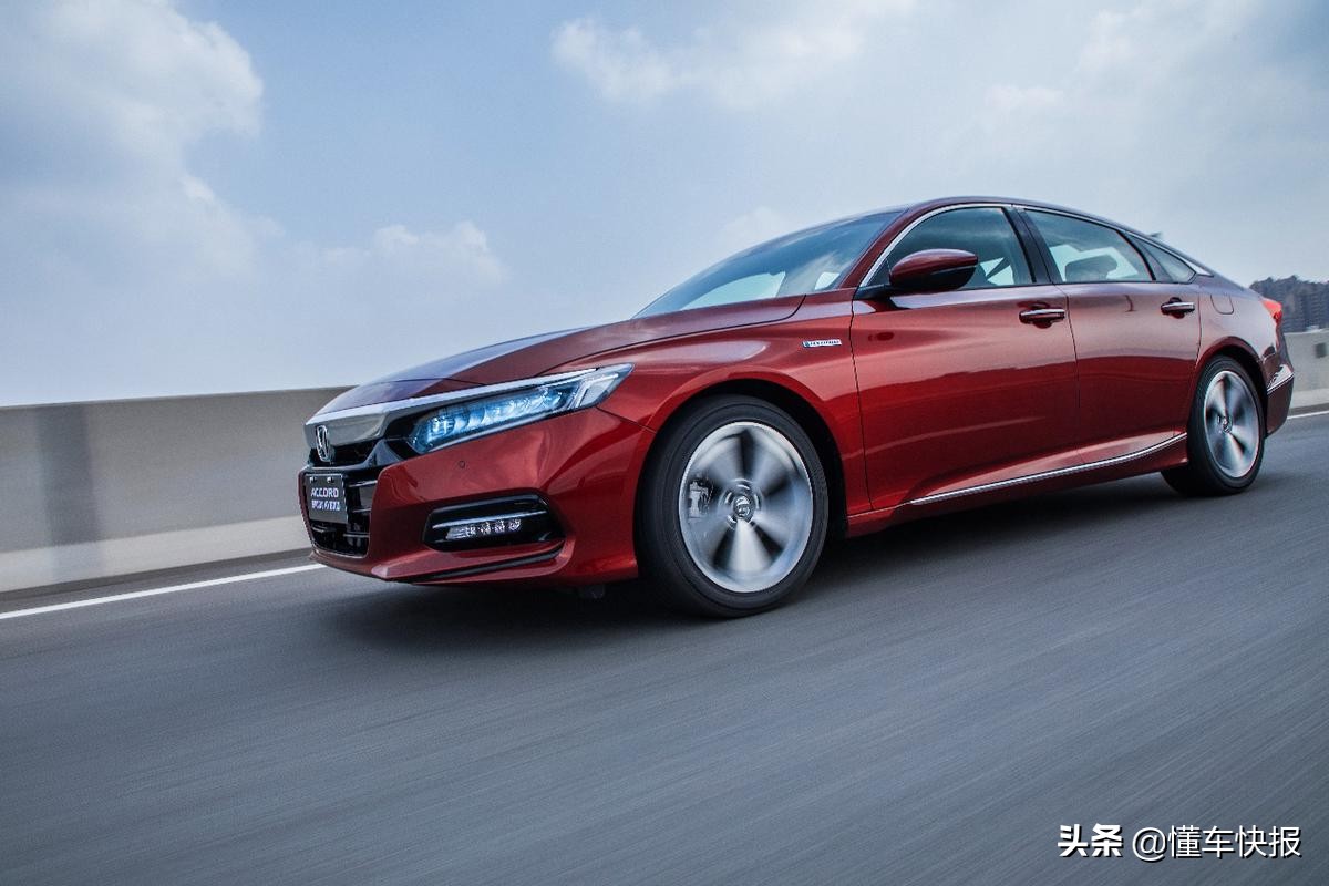 本田技术到底有多强,长期霸榜本田十代雅阁靠什么取胜