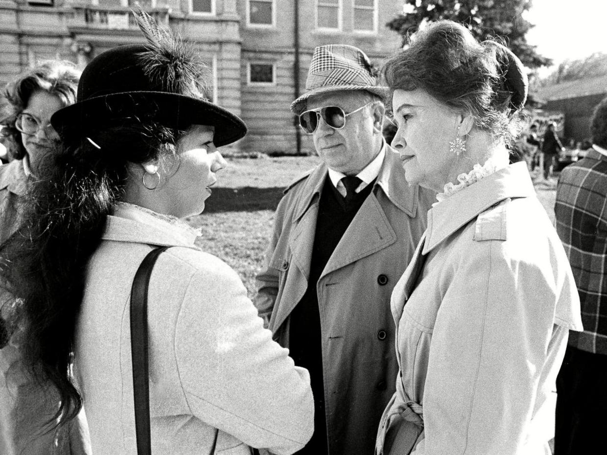 美国最红捉鬼夫妇！破“魔鬼附身”*杀凶**案，传奇人生吓坏三代人