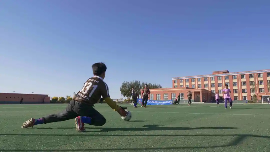 促进体育发展传承足球精神壹基金壹乐园绿茵小将通榆县足球联赛