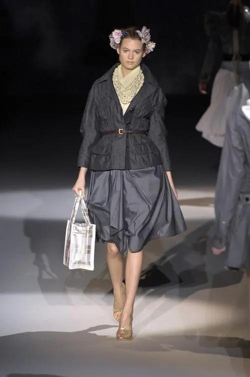 痰盂变果篮,痰盂被人玩出了新花样