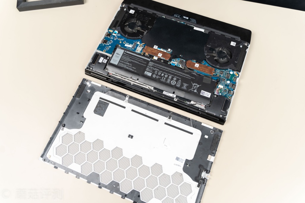 2020款外星人m17r2测评,外星人2020版m17和m15区别