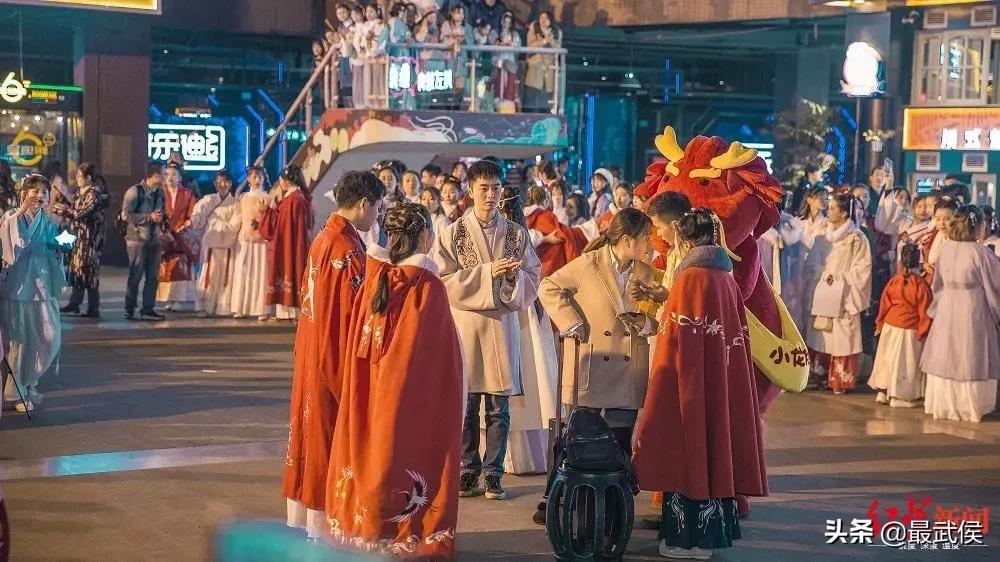 成都汉服第一城,扒一扒源头工厂