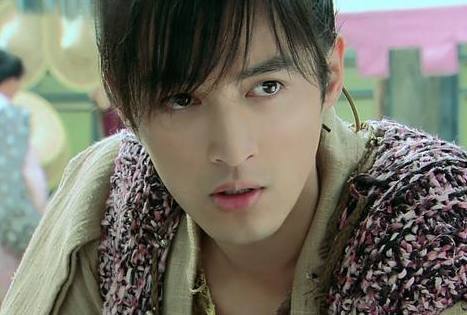 直男对男性的审美如何？虎扑古装男神大赛太有意思