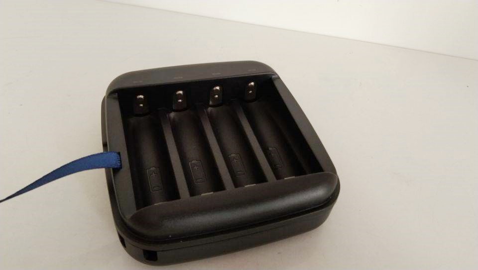 熊孩子玩具电池不怕没电了!XTARET4S充电器之体验